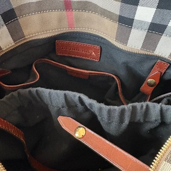 Burberry House Check Marta Diaper Bag or work bag - Picture 4 of 4